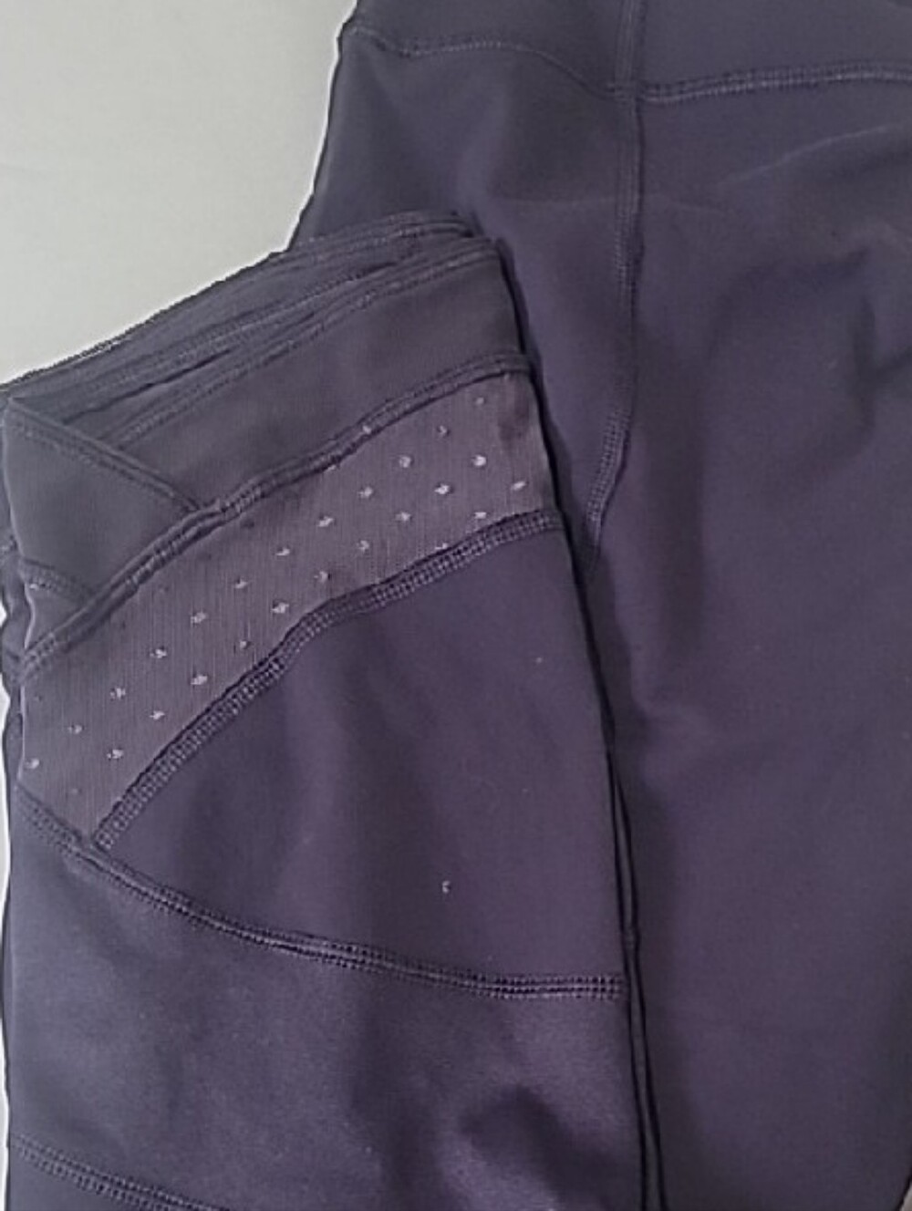 2/ $25 💎Purple LululemonInspired Mesh Crop Leggings - Picture 2 of 3